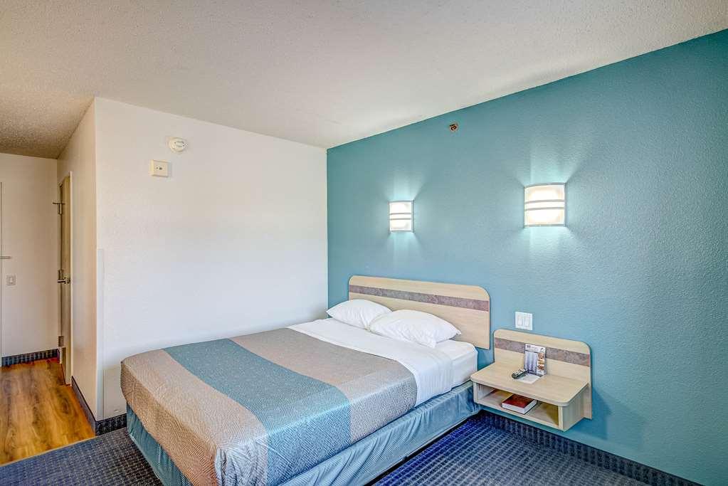 Econo Lodge 메노모니 객실 사진