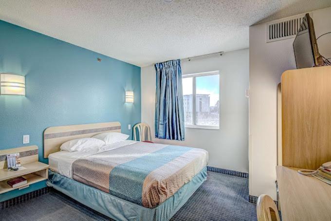 Econo Lodge 메노모니 외부 사진