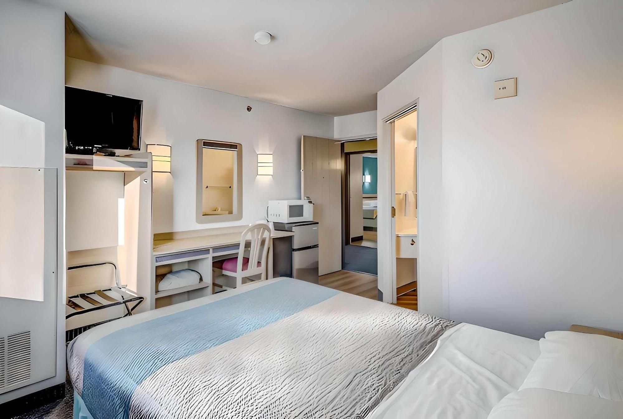 Econo Lodge 메노모니 외부 사진