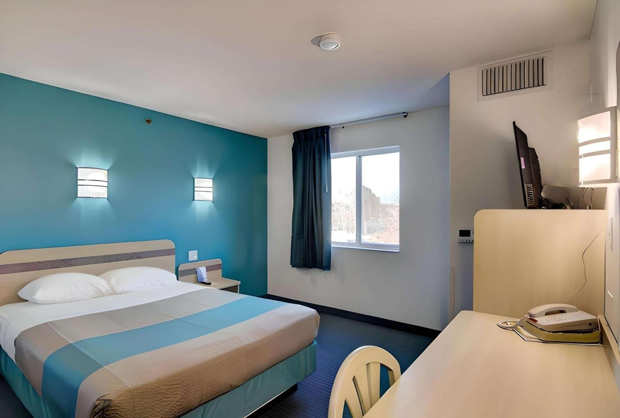 Econo Lodge 메노모니 외부 사진