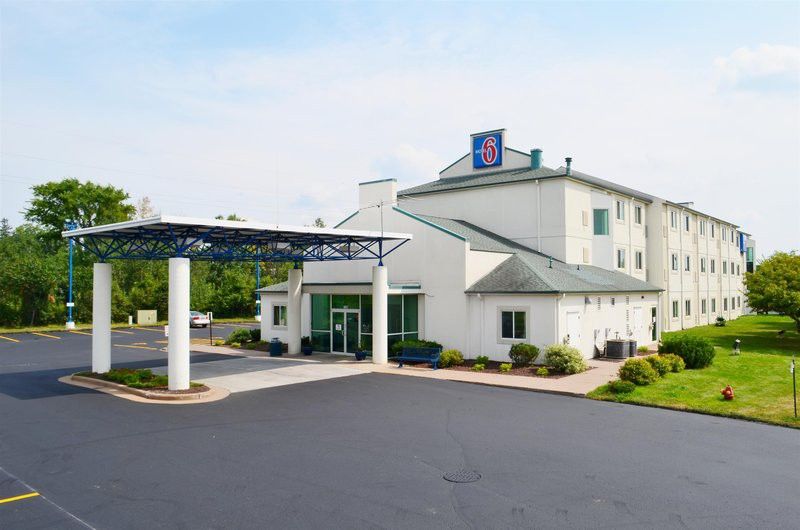 Econo Lodge 메노모니 외부 사진