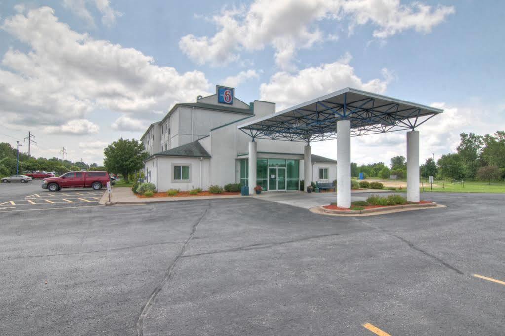 Econo Lodge 메노모니 외부 사진